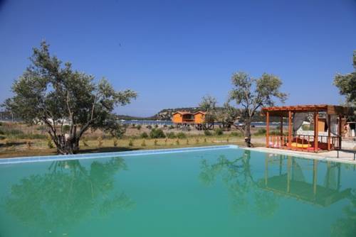 Almondville Pergamon Bungalows