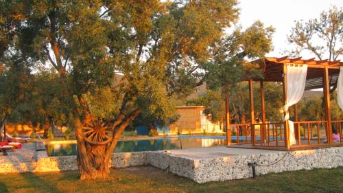 Almondville Pergamon Bungalows