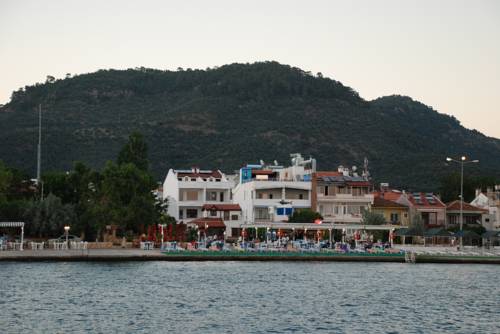 Alp Hotel Küçükkuyu