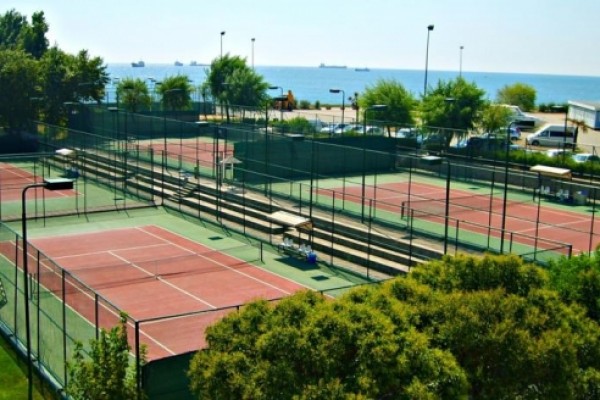 Ataköy Marina Hotel