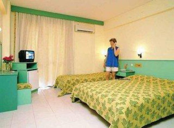 Atlı Otel Kuşadası