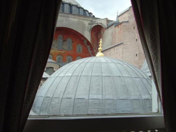 Ayasofya Konaklari