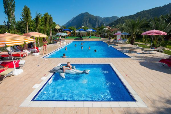 Azur Hotel