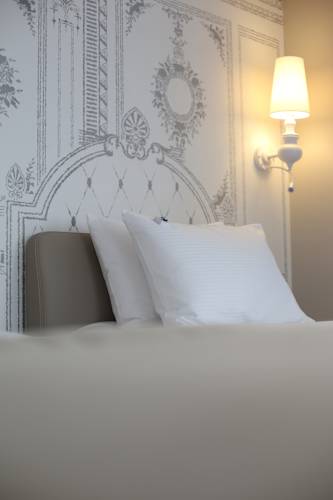 Balsamo Hotel & Suites
