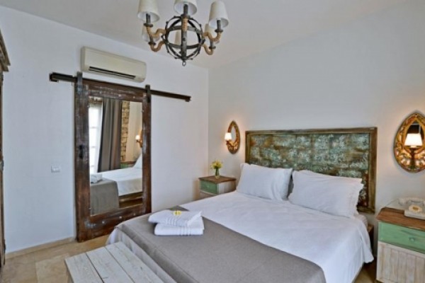 Bay C Hotel