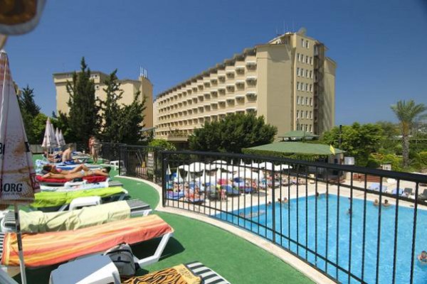 Beach Club Doğanay Otel