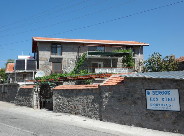 Bergos Köy Oteli