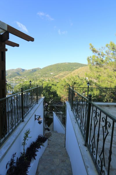 Beyaz Güvercin Otel