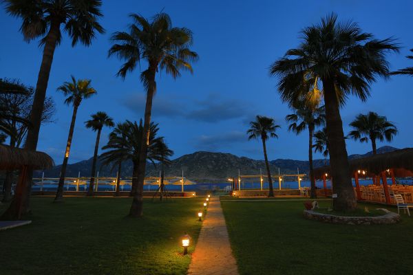 Beyaz Güvercin Otel