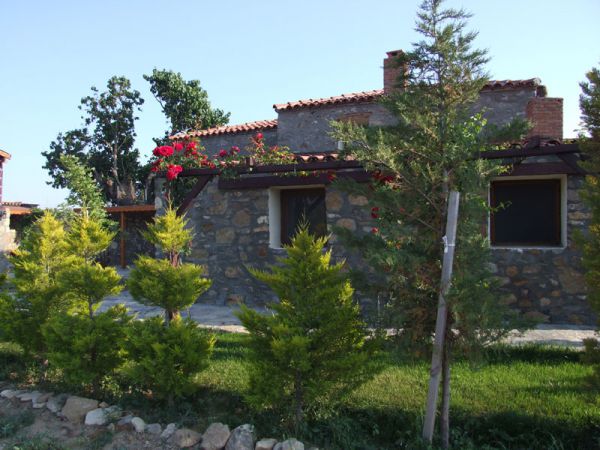 Bozcaada Karaf Bağevleri