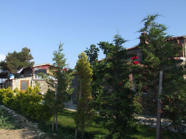 Bozcaada Karaf Bağevleri