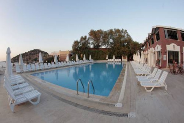 Cactus Mirage Family Club