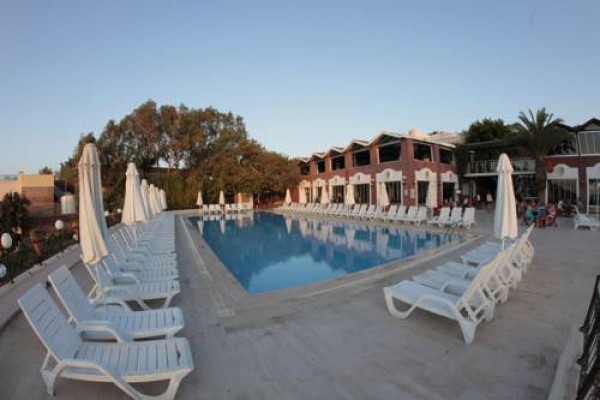 Cactus Mirage Family Club