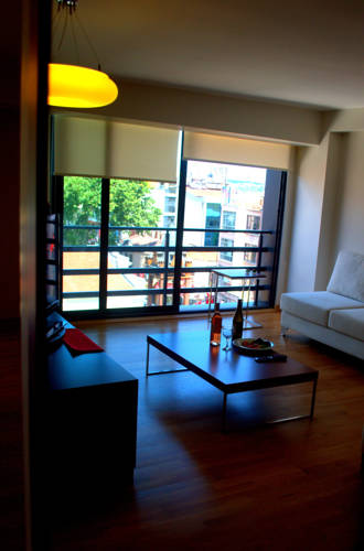 Casa Rosso Suites