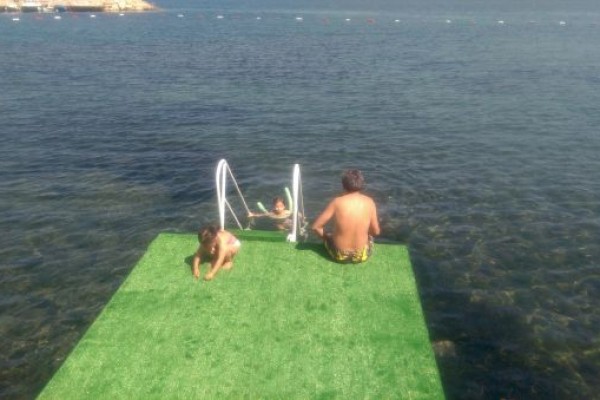 Çavuş'un Yeri Apart