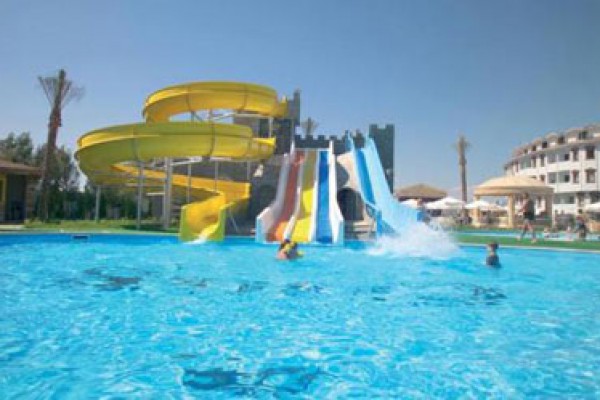 Cesars Resort Otel