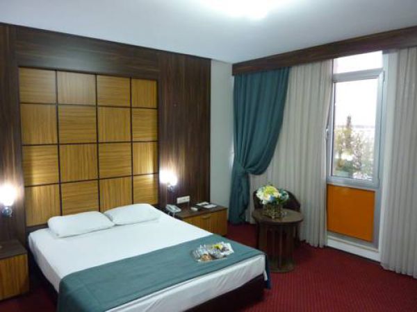 Çetinel Tesisleri - Green Club Hotel