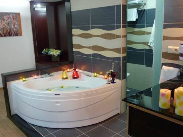 Çetinel Tesisleri - Green Club Hotel