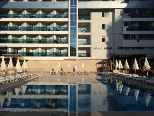Club Bayar Beach Hotel