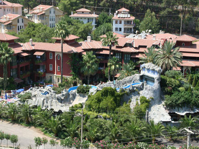 Club & Grand Aquarium