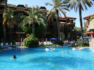 Club & Grand Aquarium