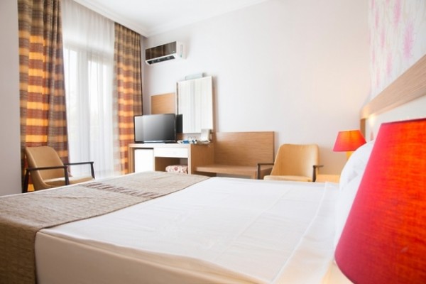 Club Otel Karaburun