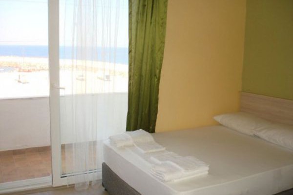 Denizhan Hotel