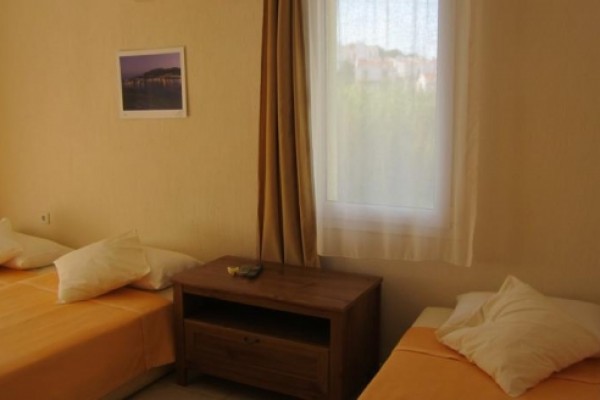 Derin Naz Pansiyon