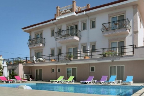 Edina Hotel