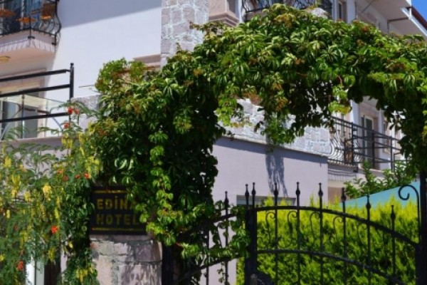 Edina Hotel