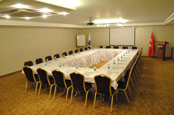 Ekinci Garden Business Otel