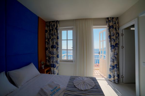 Eleni Hotel
