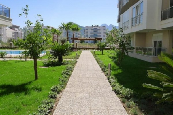 Emerald Green Residence