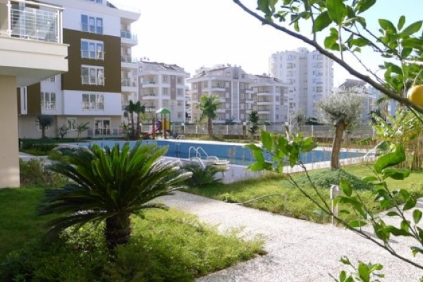 Emerald Green Residence
