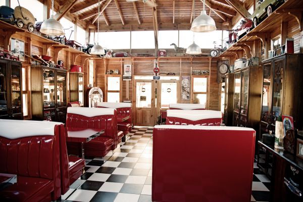 Fifties Corner Hotel