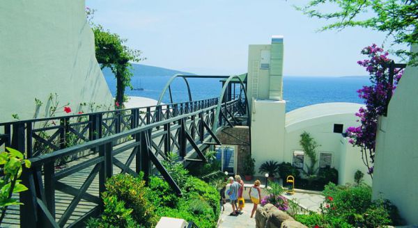 Forever Club Hotel