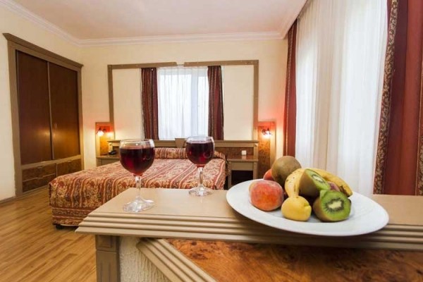 Ganita Garden Suite
