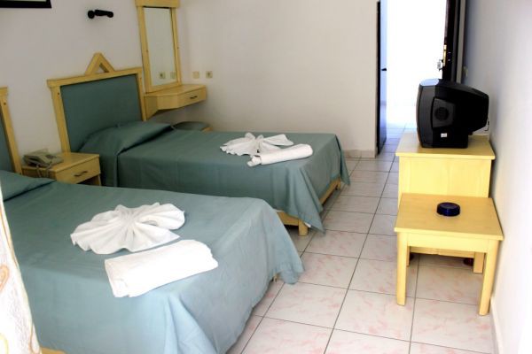 Glaros Hotel