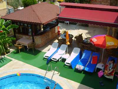 Gözdem Apart