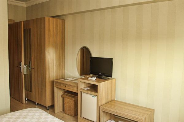 Grand Ayzek Hotel