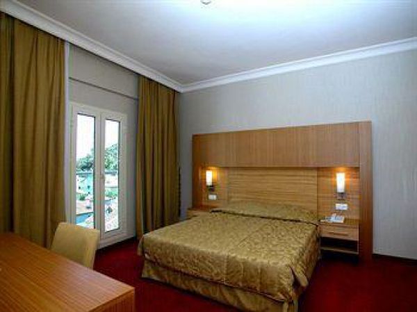 Grand Cettia Hotel