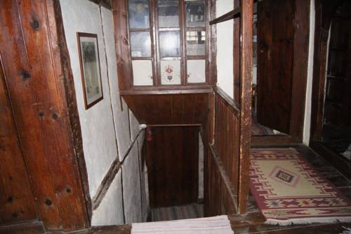 Hacı Şakirler Konağı