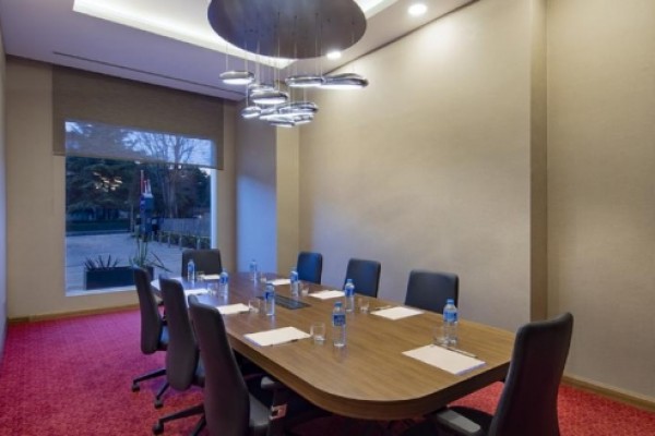 Hampton by Hilton İstanbul Ataköy