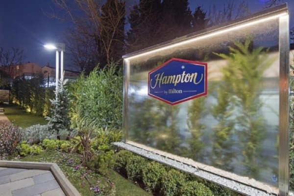 Hampton by Hilton İstanbul Ataköy
