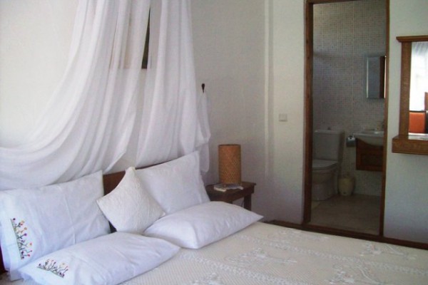 Hire Otel