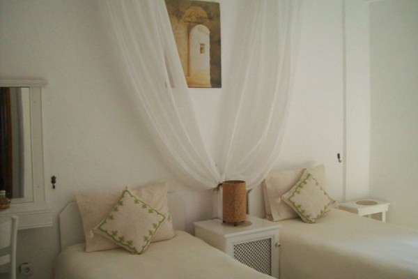 Hire Otel