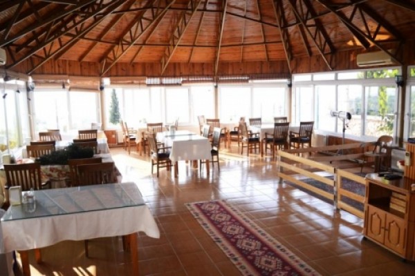 Huzur Hotel