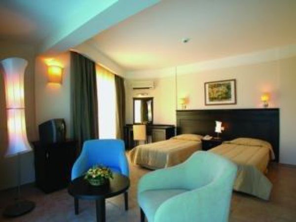 Ideal Pearl Otel