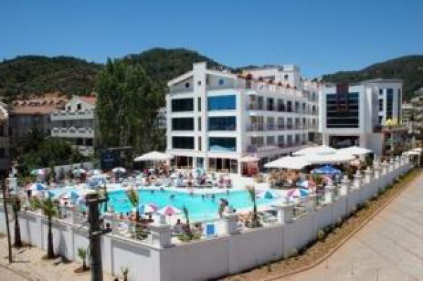 Ideal Pearl Otel