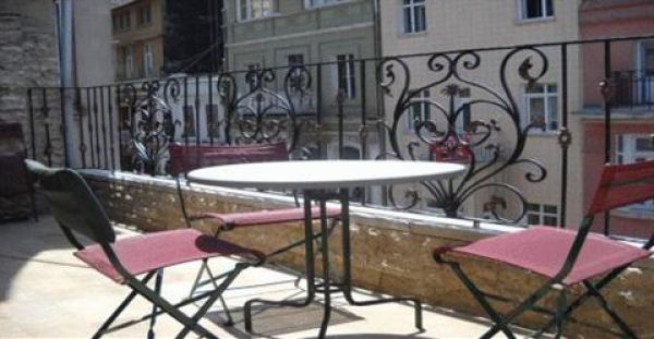İstiklal Apart